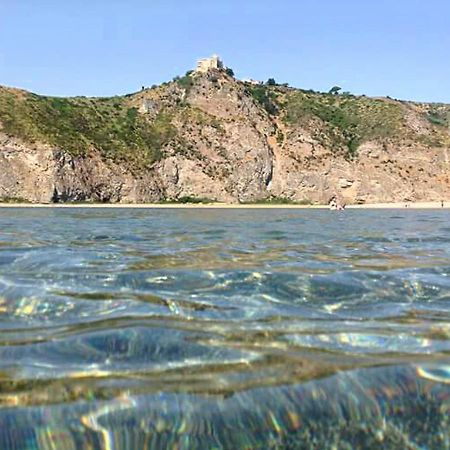 Baia Dei Delfini Aparthotel Furnari Buitenkant foto