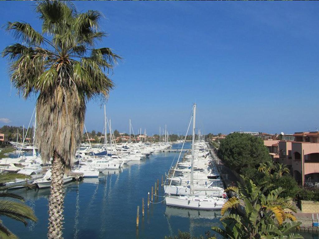 Baia Dei Delfini Aparthotel Furnari Buitenkant foto