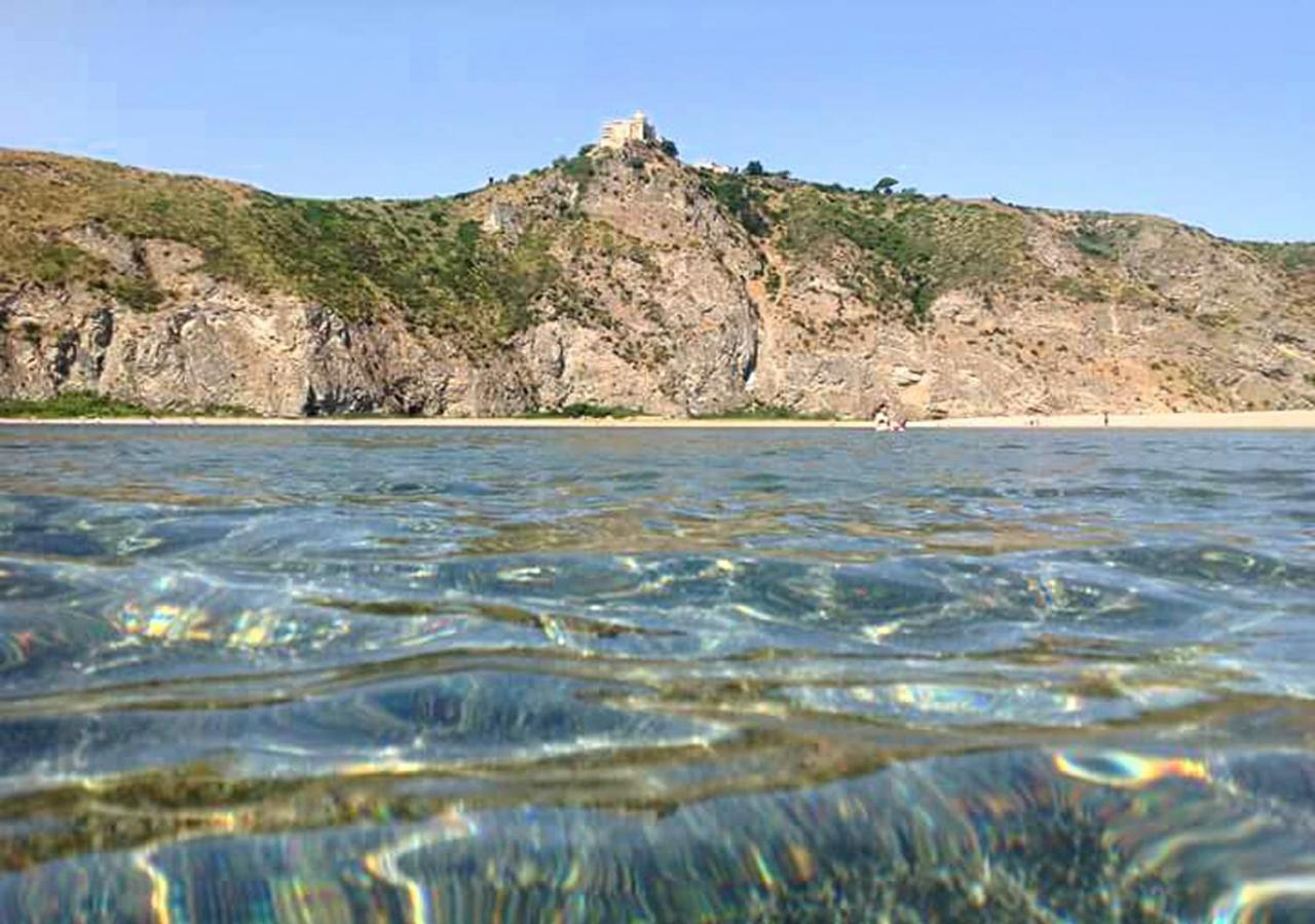 Baia Dei Delfini Aparthotel Furnari Buitenkant foto